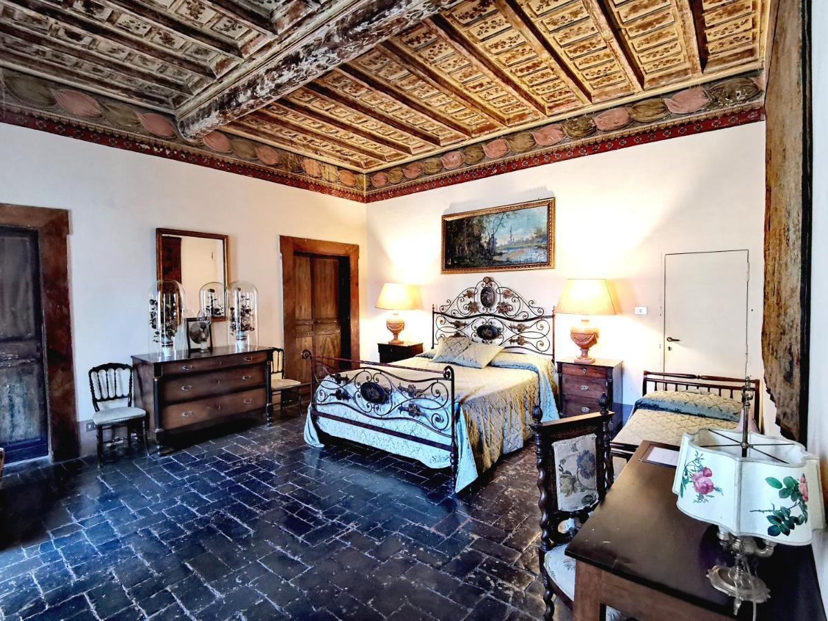 Hôtel Vesconte Residenza D'Epoca Dal 1533 à Bolsena Extérieur photo